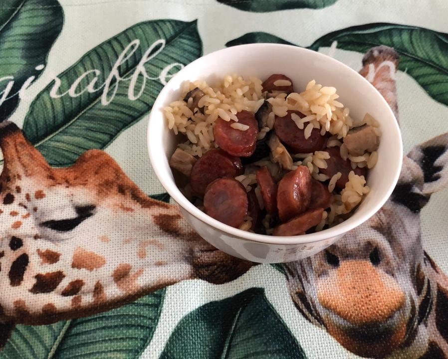 电饭锅版香菇腊肠饭