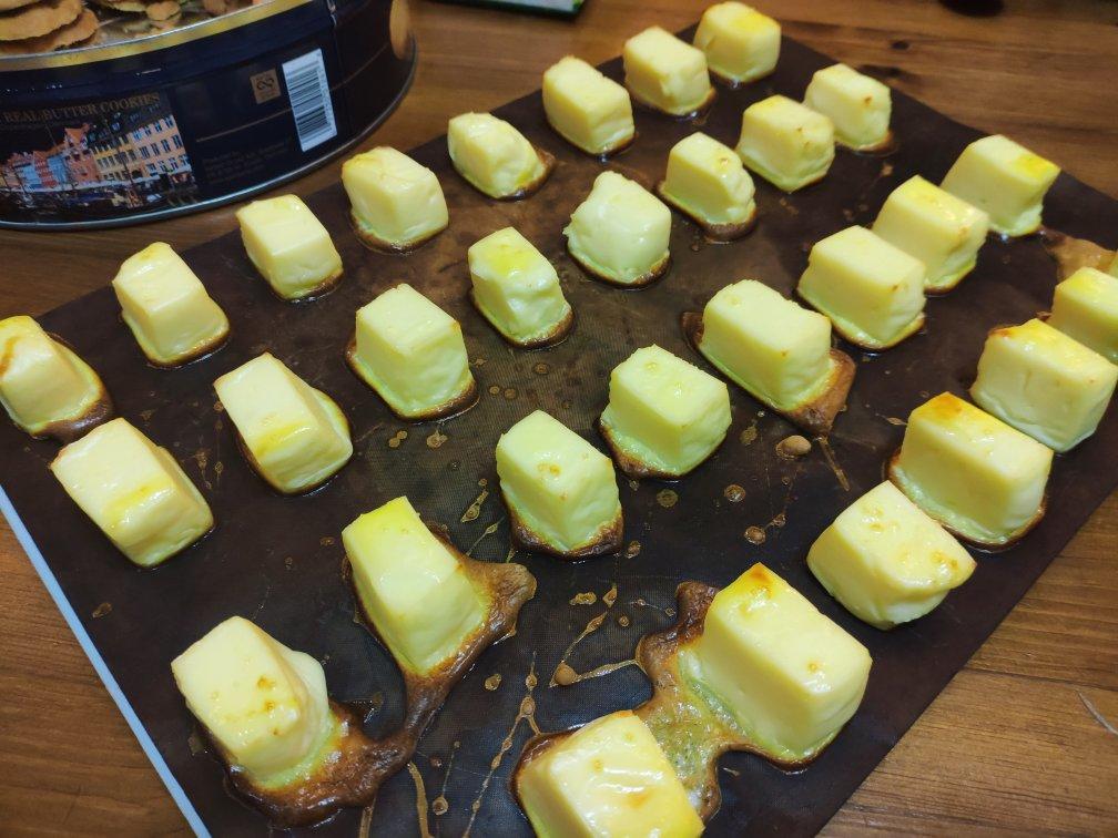 烤牛奶，又叫烤鲜奶（全蛋版，消耗牛奶）