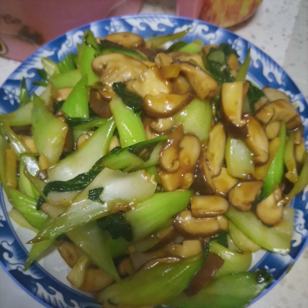 香菇油菜（简单快手）