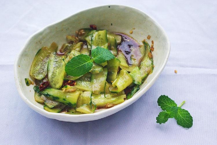 清清爽爽黄瓜片的做法