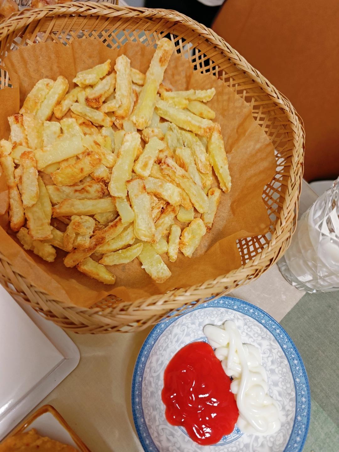 0失败！超简单！很省油！空气炸锅版薯条，现做现吃哦