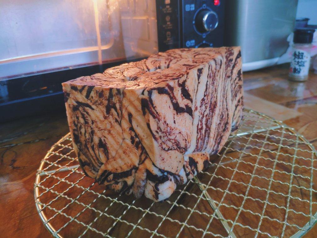 美得不像话！超松软大理石土司