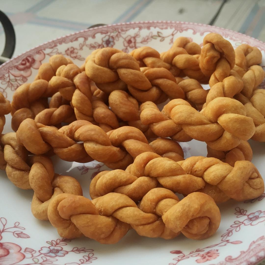 鸡蛋小麻花