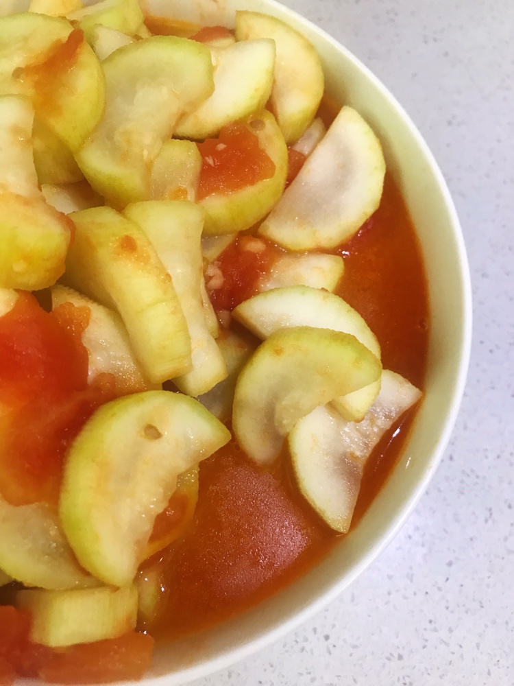 夏季家常：西红柿烧瓠子的做法