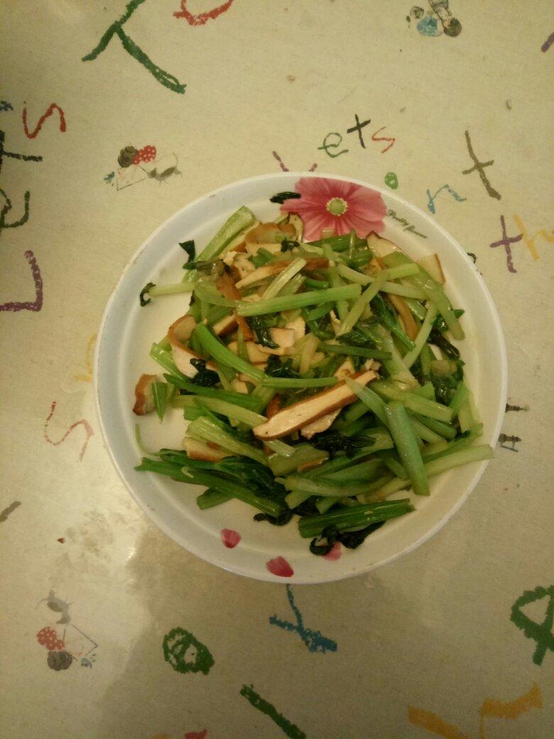 芹菜炒香干