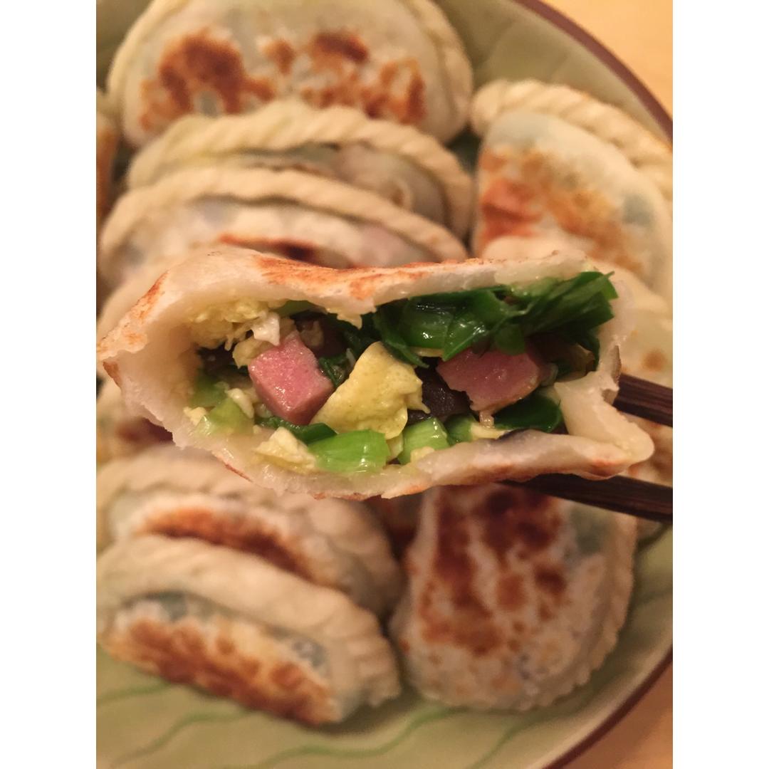 和面不粘手的韭菜盒子（附捏花边）【独家】