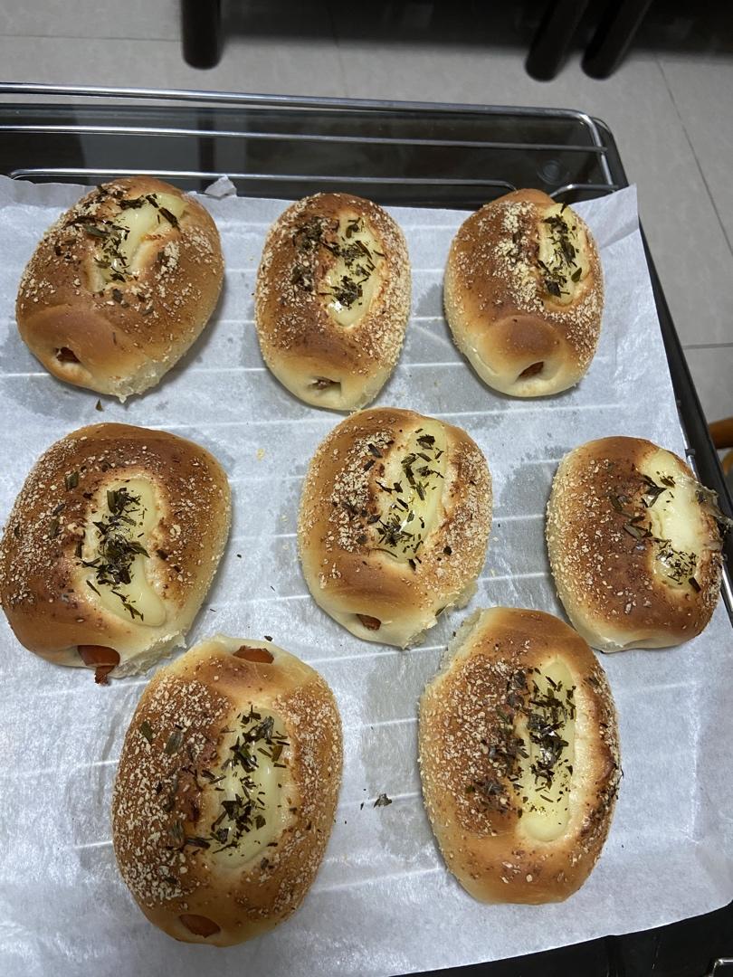 可爱哒小胖砸‼️葱香芝士火腿面包🥯