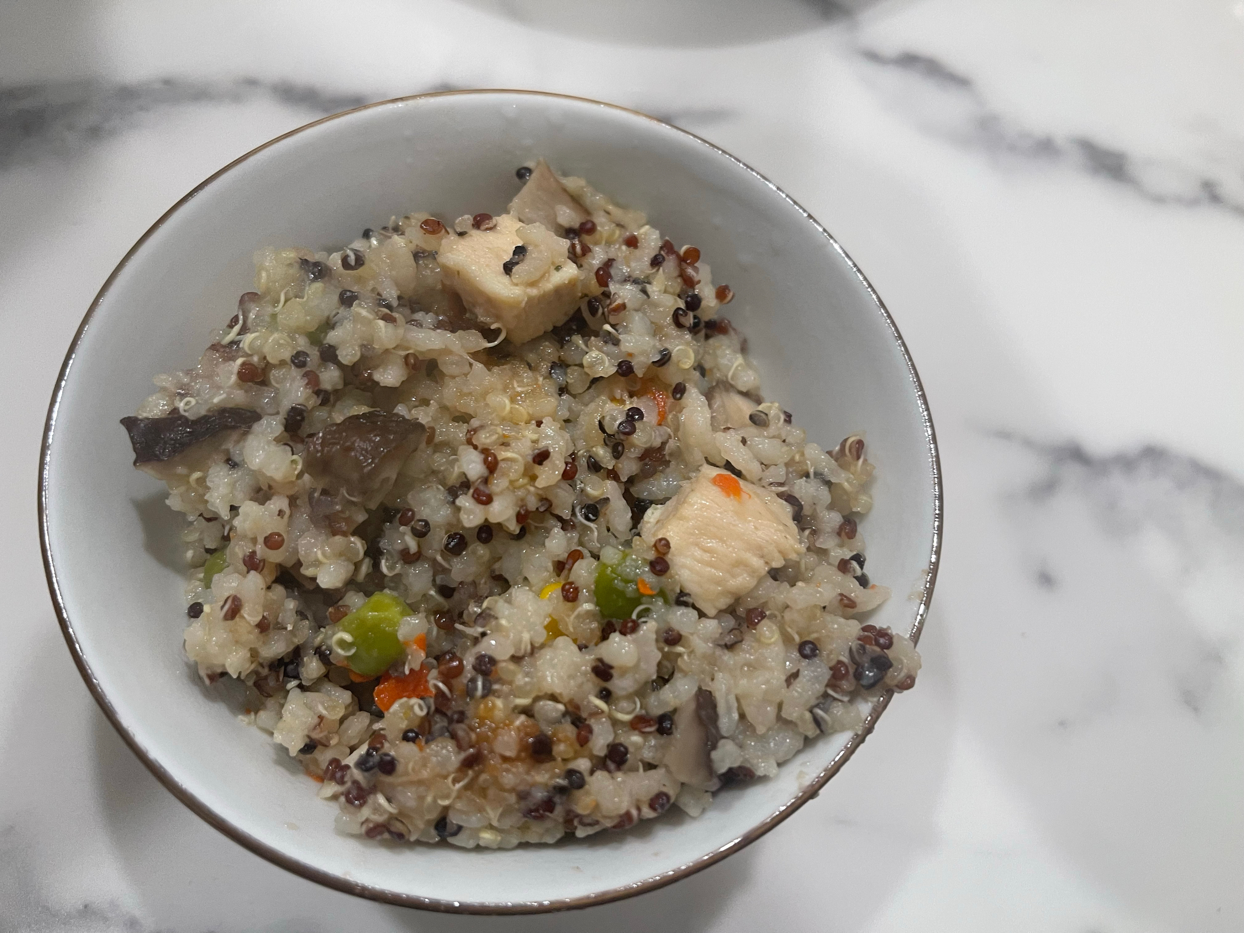 低卡香菇鸡胸肉焖糙米饭，有电饭煲就能做