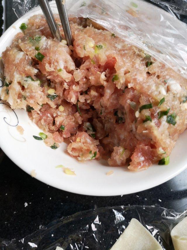 鲜肉小馄饨