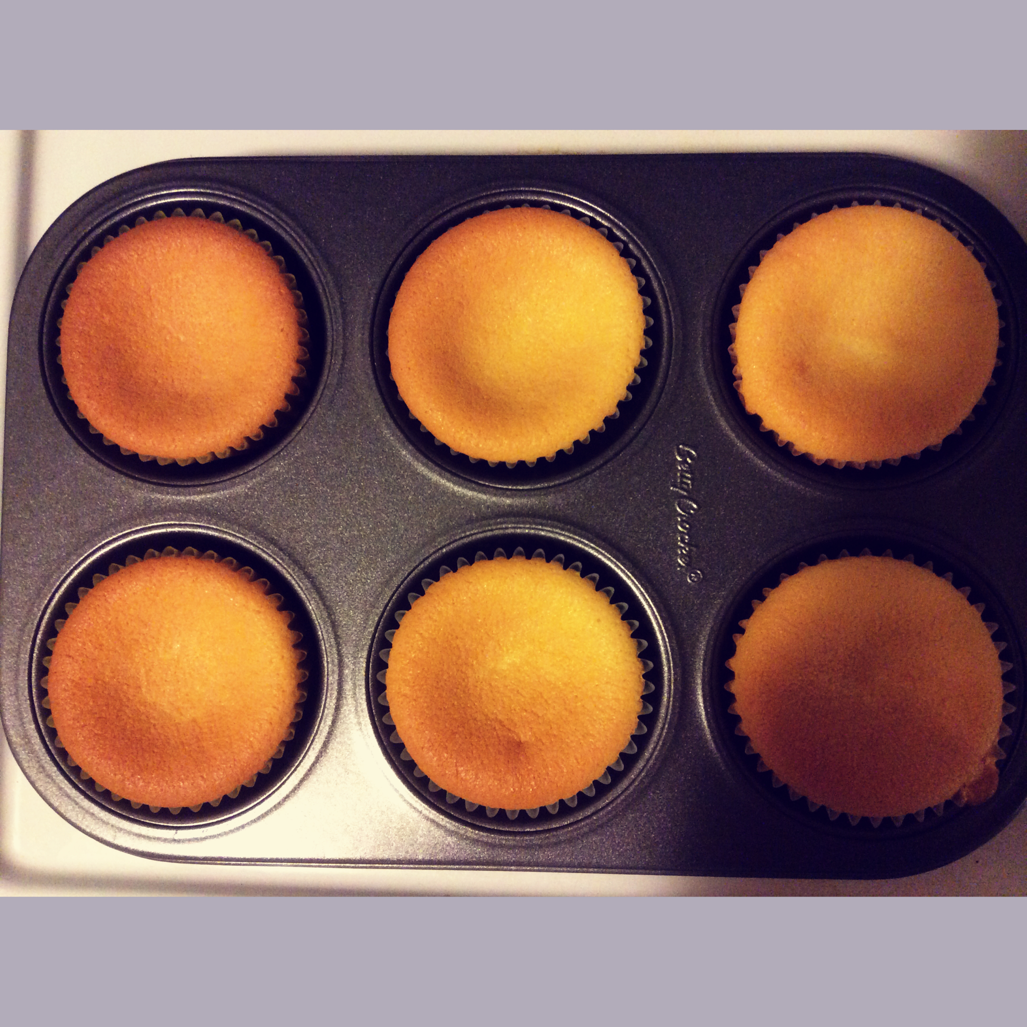 消耗淡奶油之作——淡奶油小蛋糕