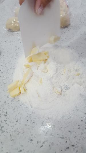 酥皮甜甜圈面包(一次发酵)的做法 步骤6