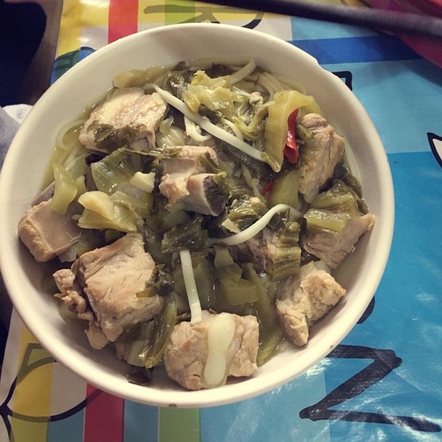 【曼食慢语】酸菜排骨炖粉条