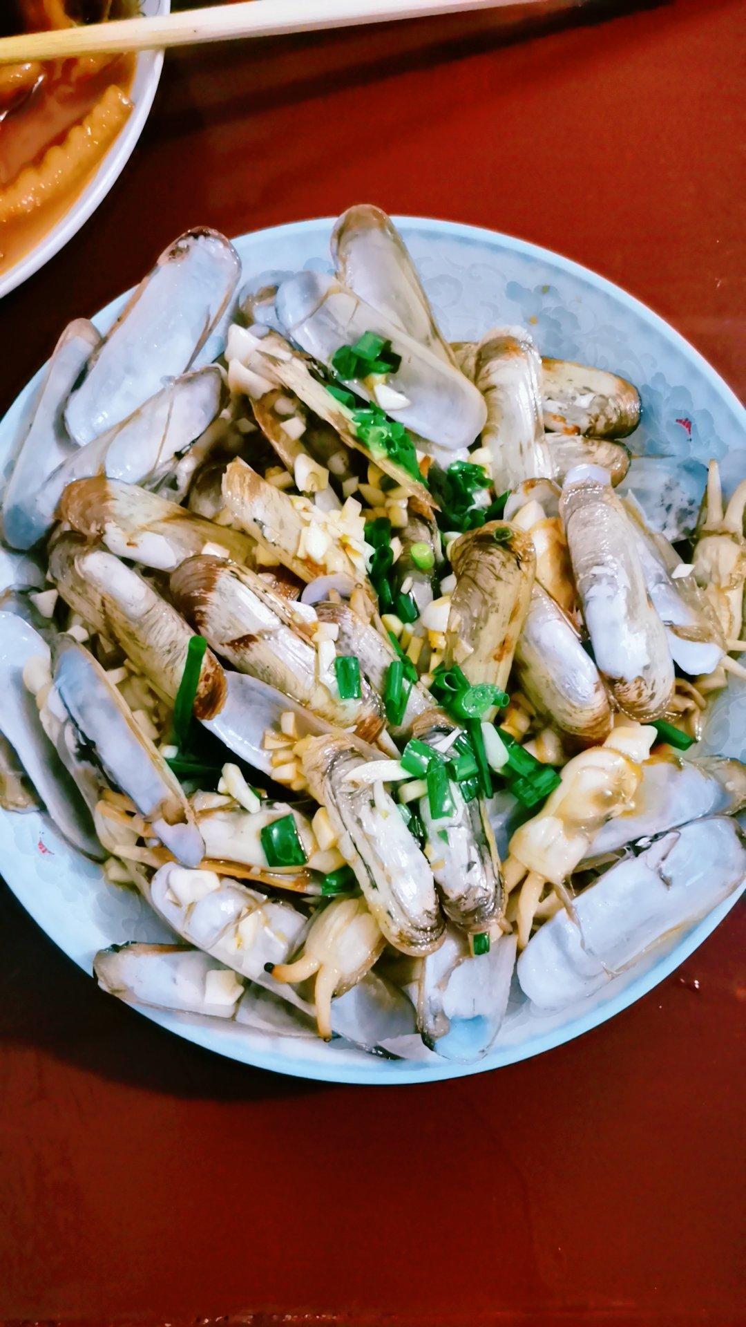 葱香蒜蓉双椒蛏子