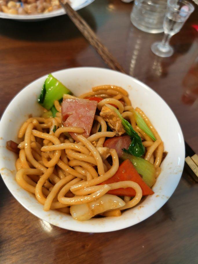 🍜最简单最好吃的家常炒面