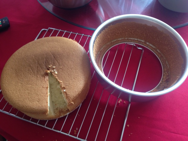 烤箱做蛋糕（戚风蛋糕的做法）