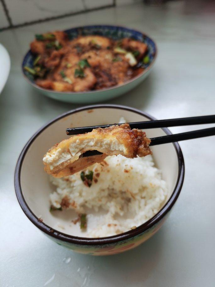 完胜路边摊：香煎孜然豆腐