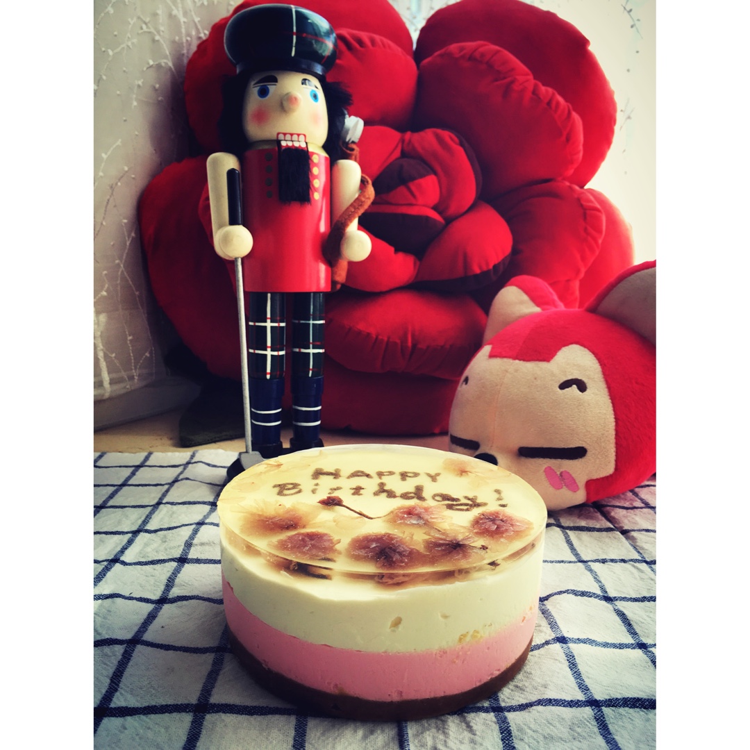 樱花渐变慕斯蛋糕（6寸）