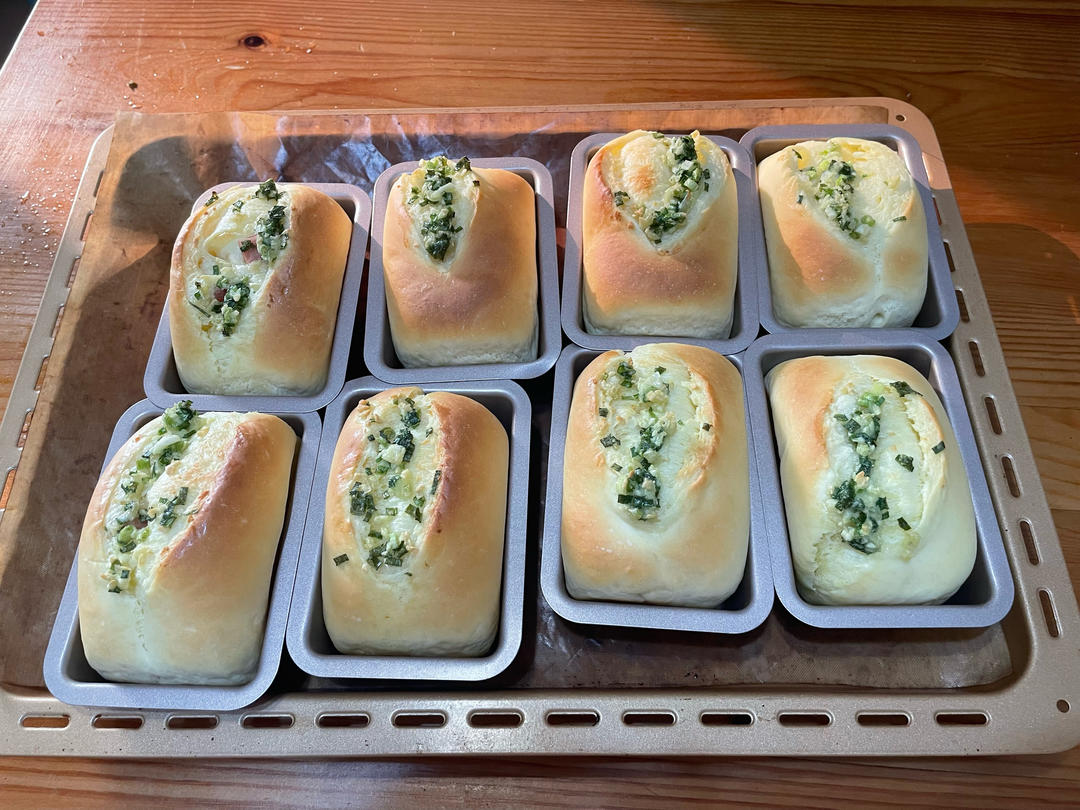 蒜香芝士火腿小吐司🍞超香！无法抗拒的咸口面包