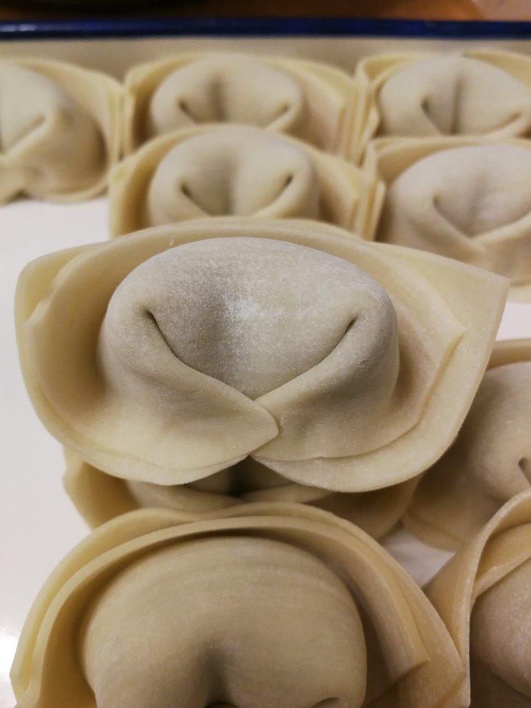 穿堂冷风做的上海荠菜大馄饨