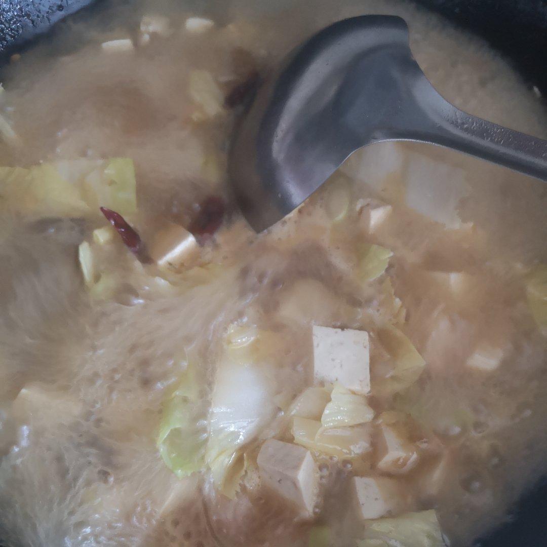 营养健康的白菜豆腐汤