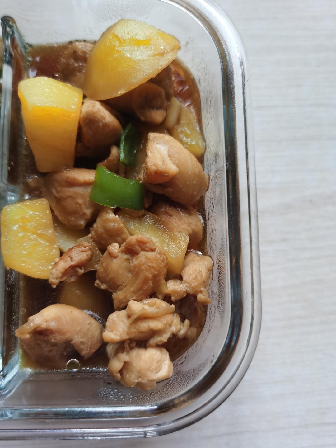 鸡腿肉炖土豆