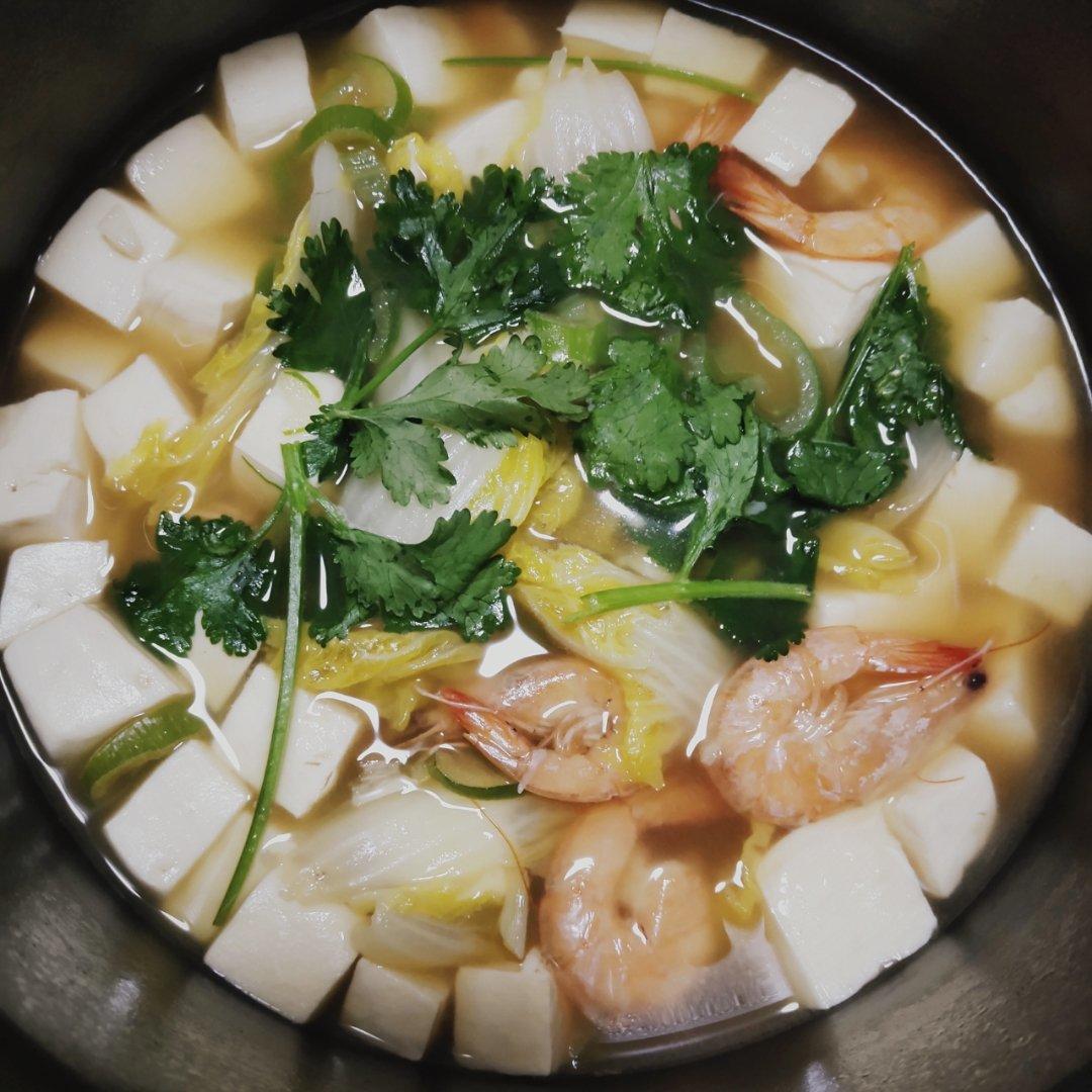 鲜虾白菜豆腐煲