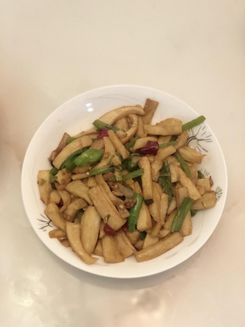 青椒素炒杏鲍菇