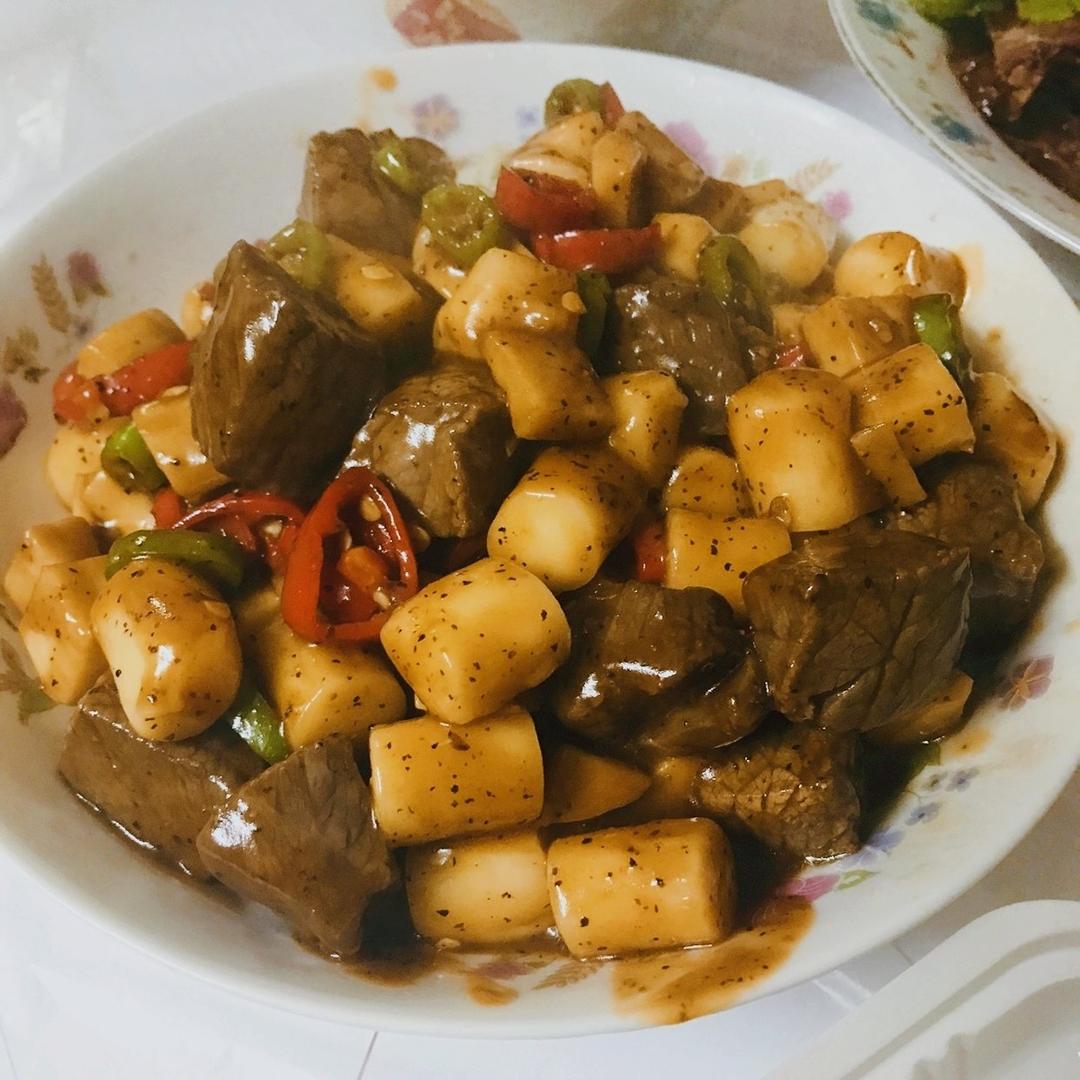 黑椒配牛肉这么好吃，当然是天生一对！——黑椒牛肉粒