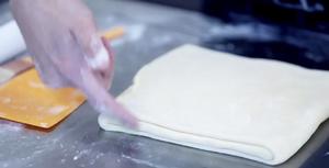 脏脏包-可颂牛角包Chocolate Croissants的做法 步骤12
