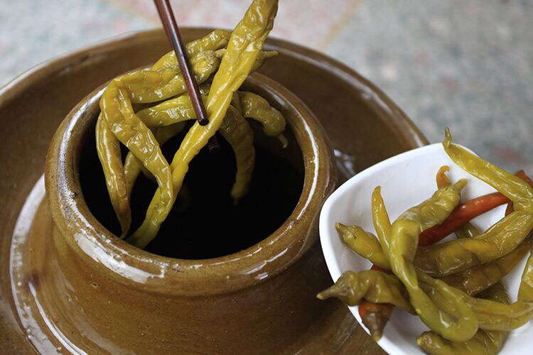 湖南特产——自制老坛酱辣椒（酸辣鸡胗原材料）的做法
