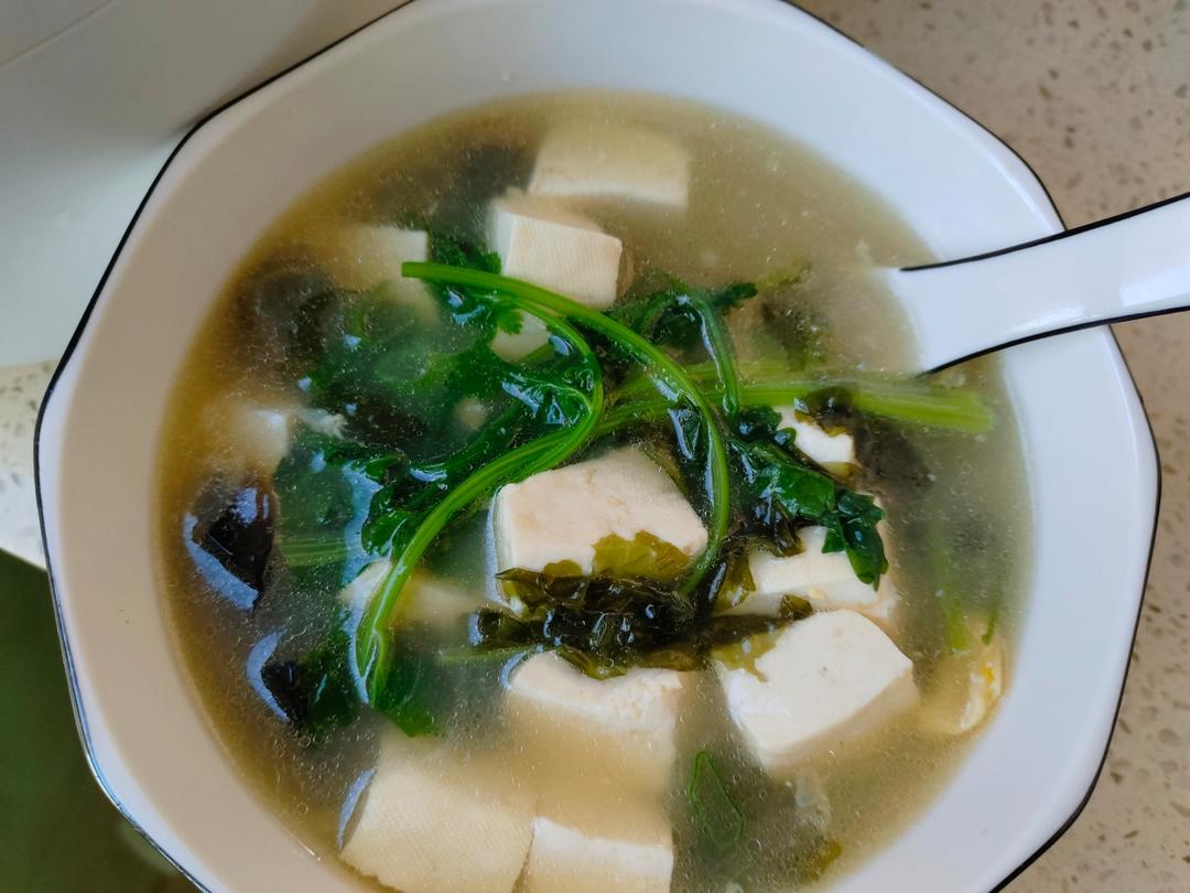一碗能鲜回青春期的豆腐汤