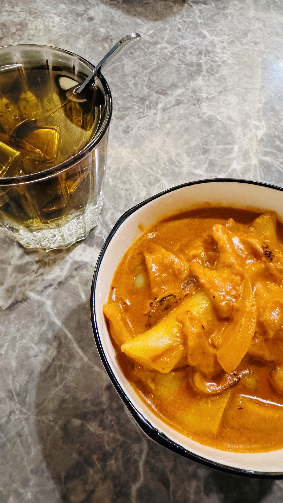 玫瑰辣奶油年糕