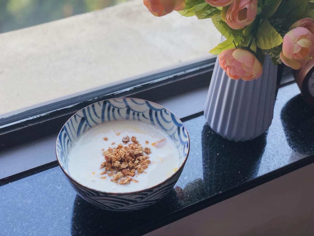 Today's breakfast 格兰诺拉脆麦片