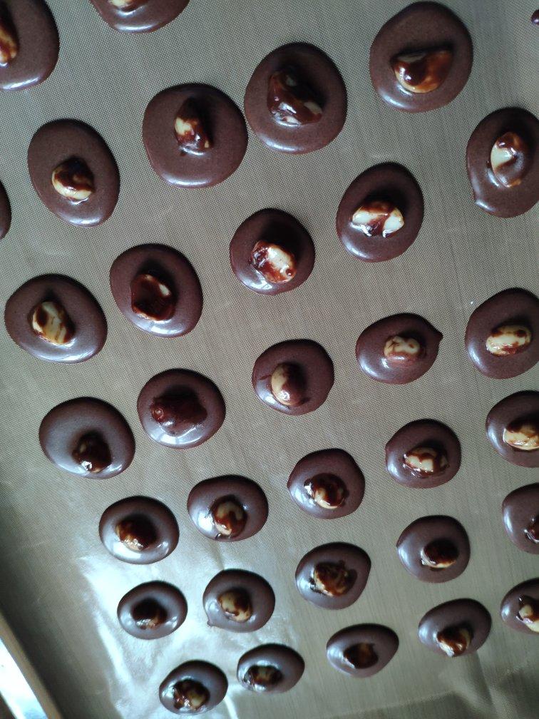 网红夏威夷果仁巧克力脆脆~香港珍妮聪明小熊夏威夷果仁巧克力脆脆