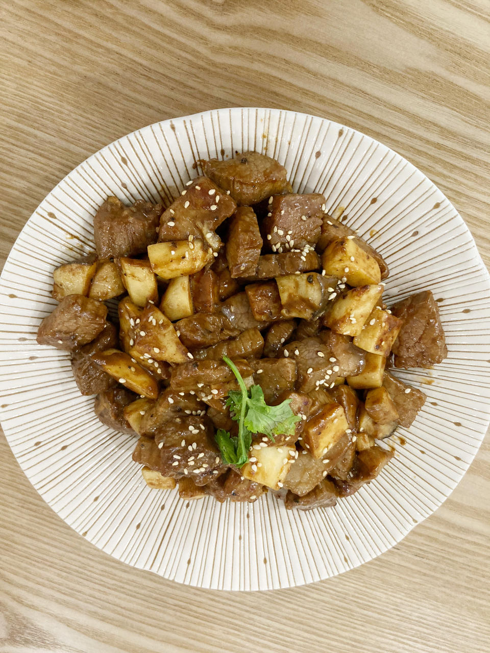 家常菜~杏鲍菇烧牛肉粒