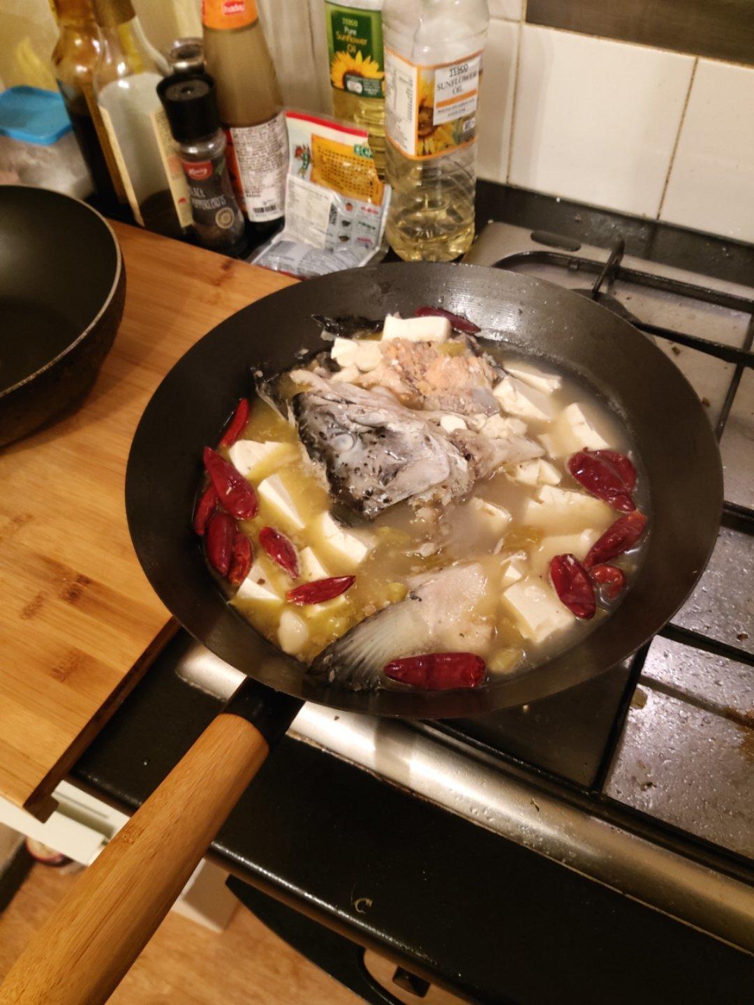 泡椒煮鱼头冻豆腐
