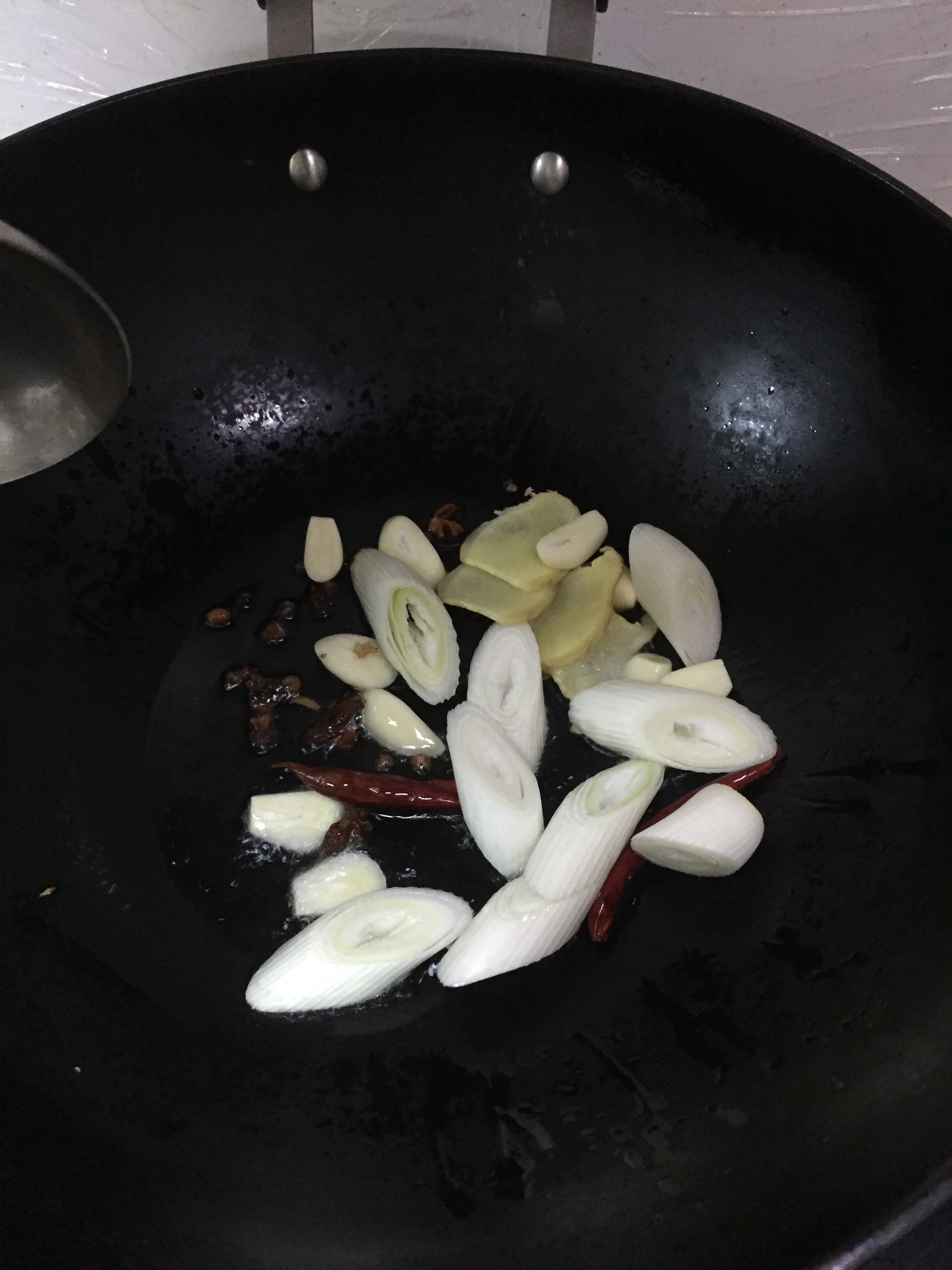 阿迪锅版西红柿牛腩炖土豆的做法 步骤4