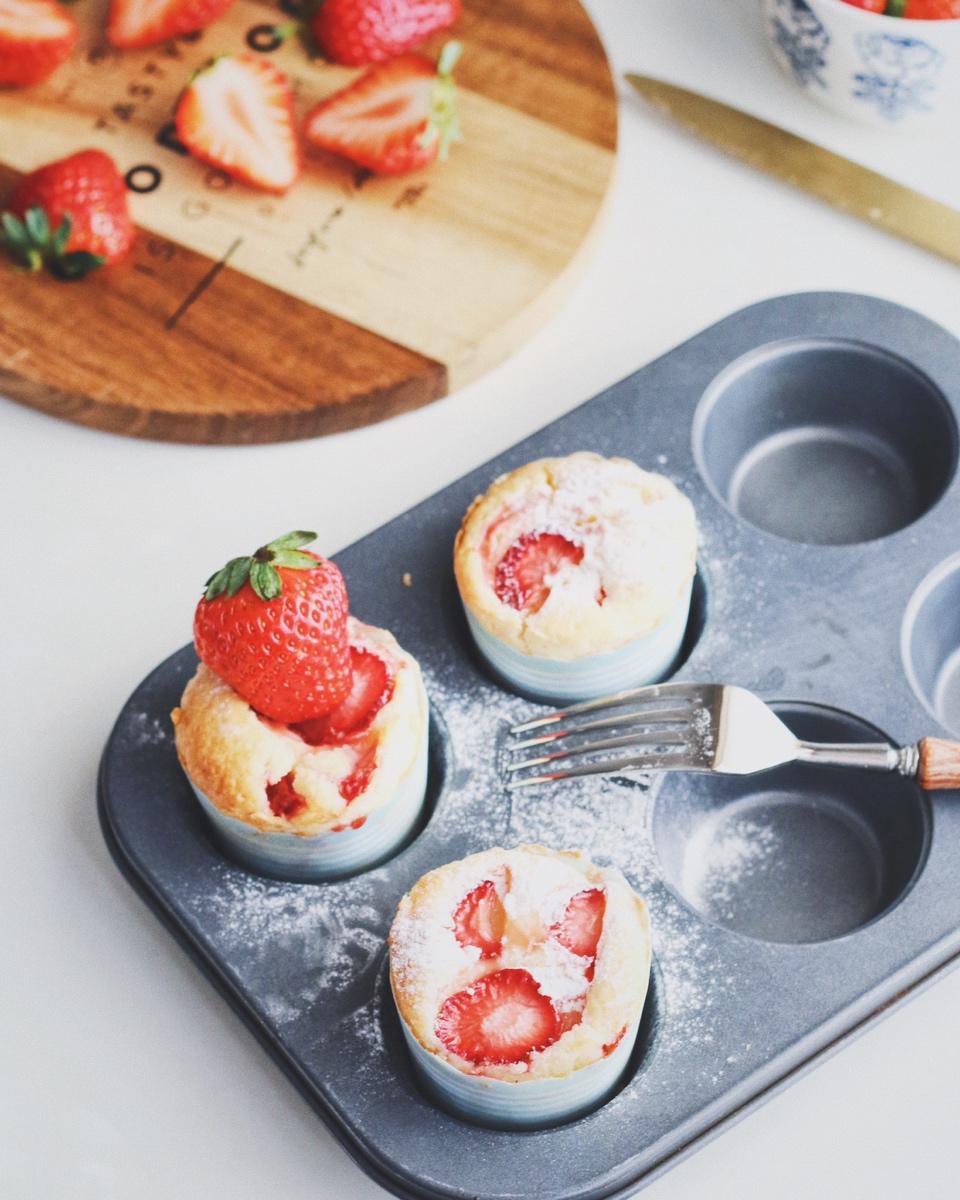 鲜草莓奶油酥饼马芬<Strawberry Shortcake Muffin>