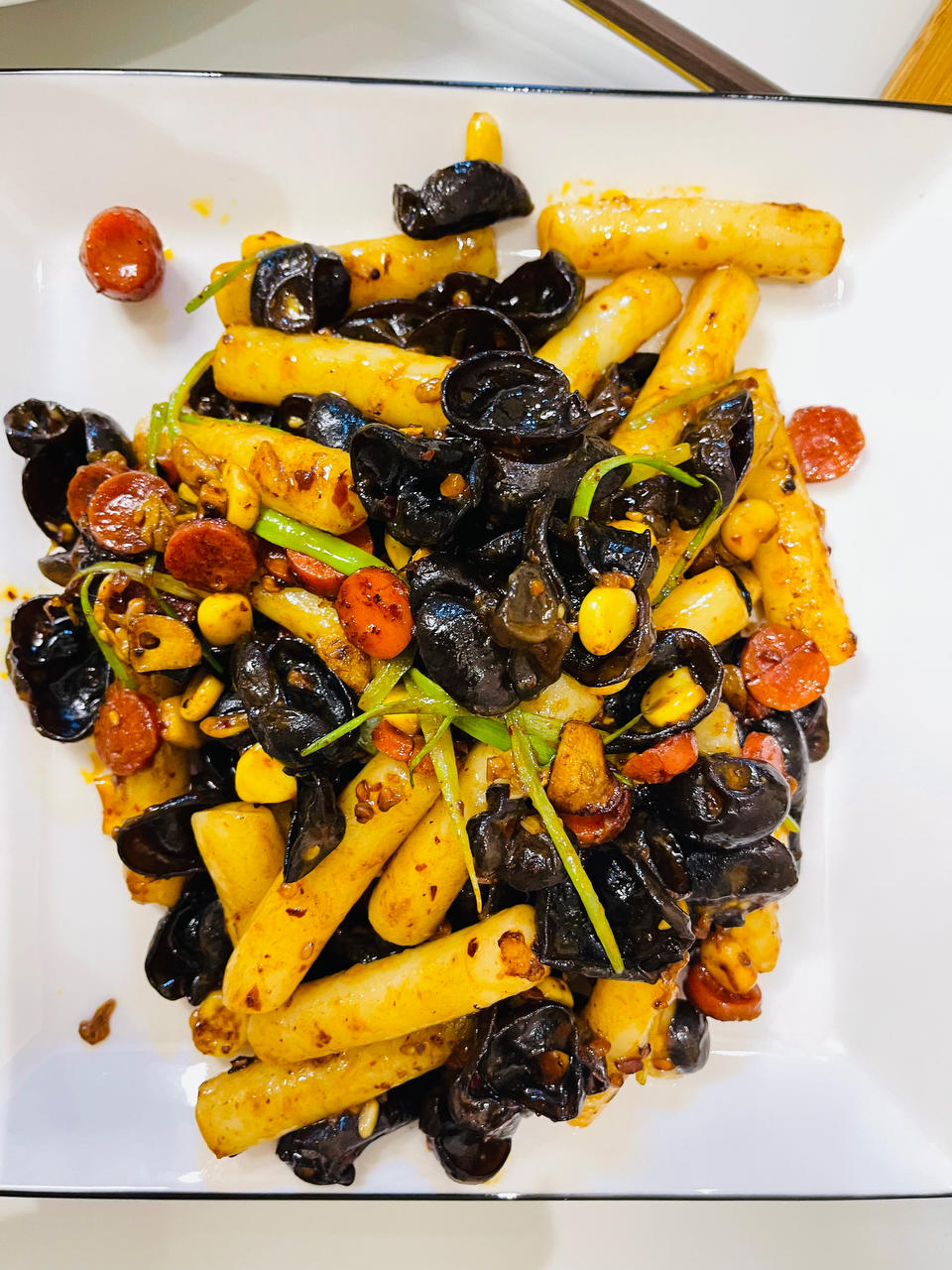 秒杀路边摊‼️好吃到舔盘的老干妈炒年糕