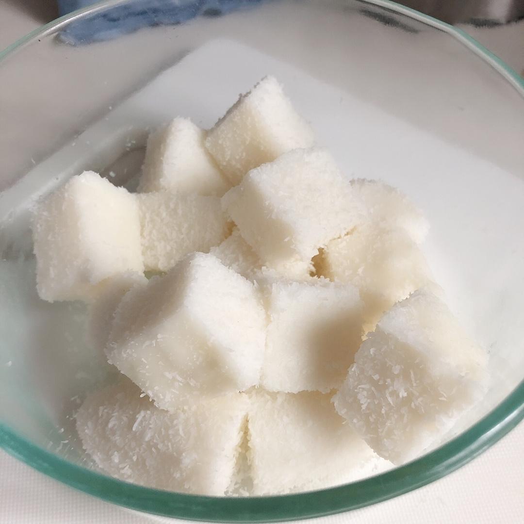 太棒啦！1个方子，做出2道口味一流的甜品！——椰奶小方&炸鲜奶