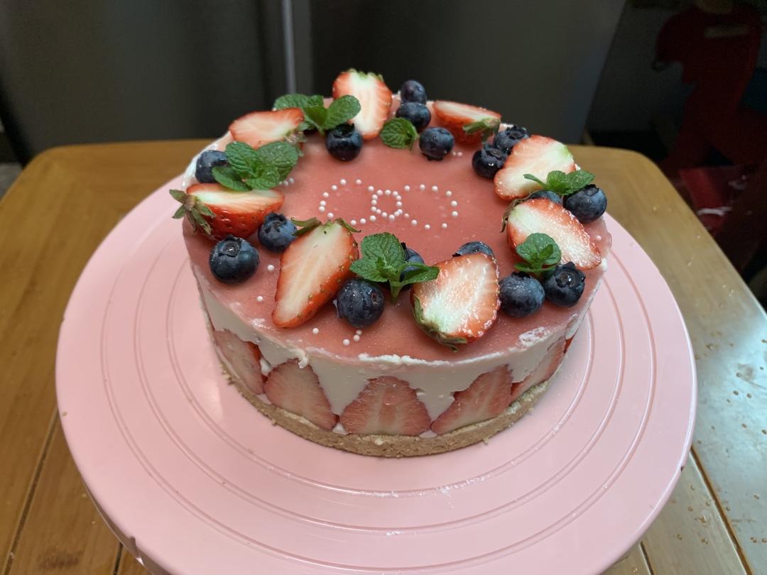 超简单的草莓芝士蛋糕