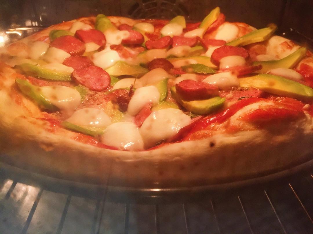 萨拉米薄底披萨 Salami Pizza