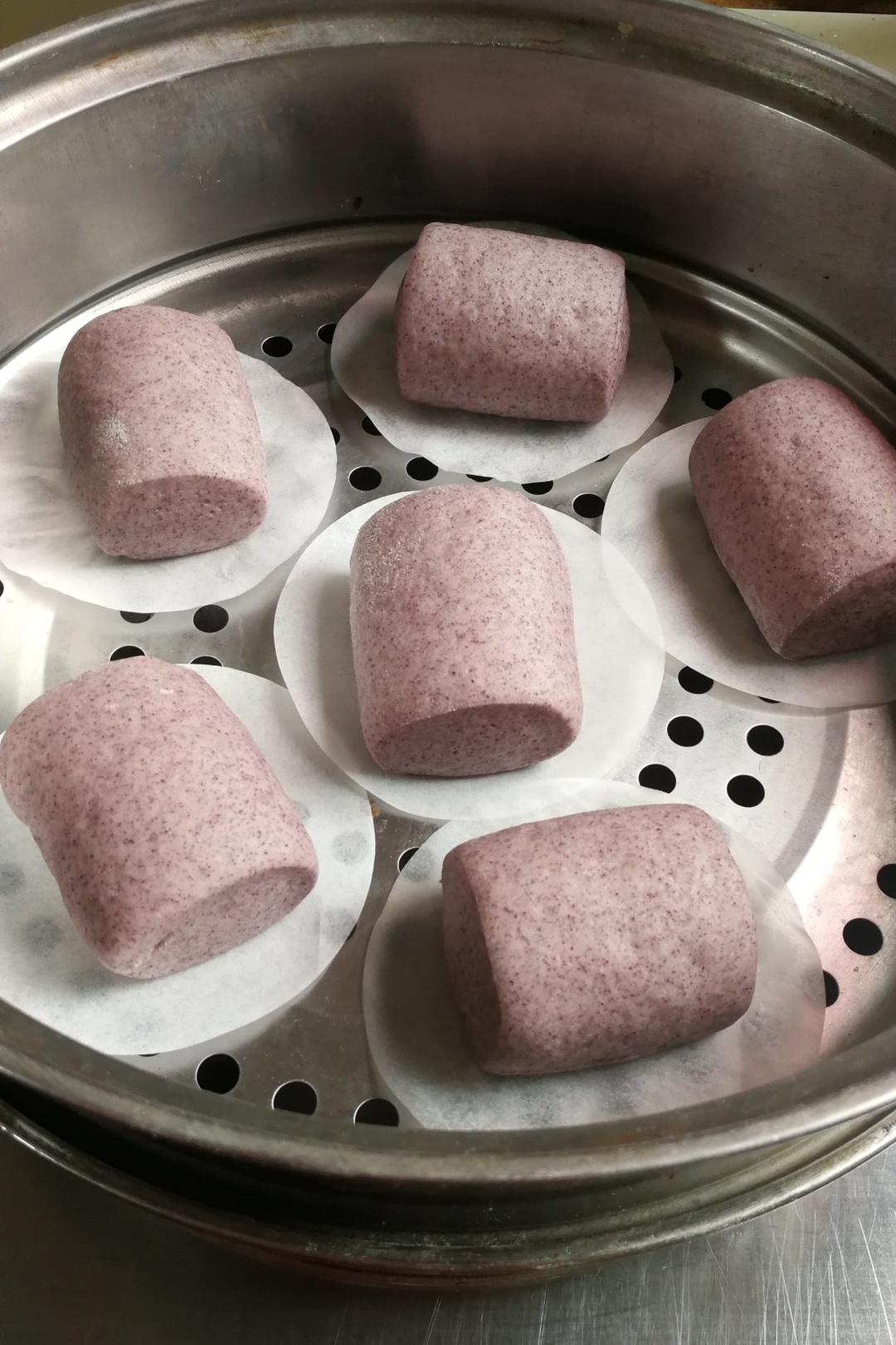 黑米粉刀切馒头