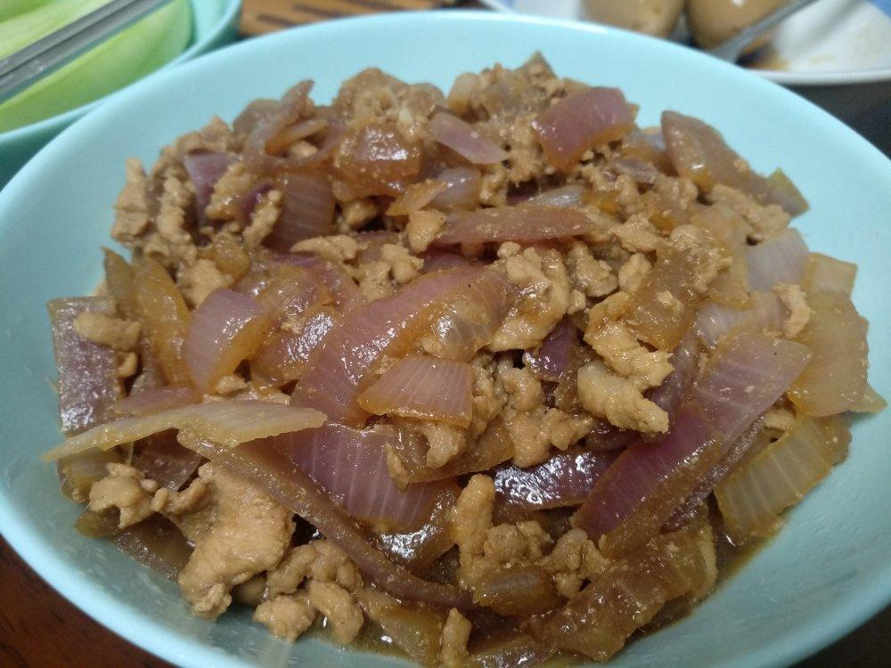 肉丝炒洋葱
