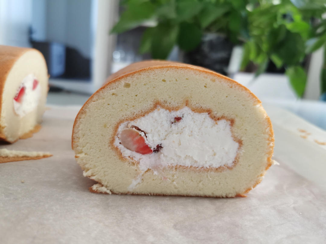 胖乎乎奶油芒果卷/不开裂不掉皮全过程详细图解烘焙视频/蛋糕篇6：「厚卷」