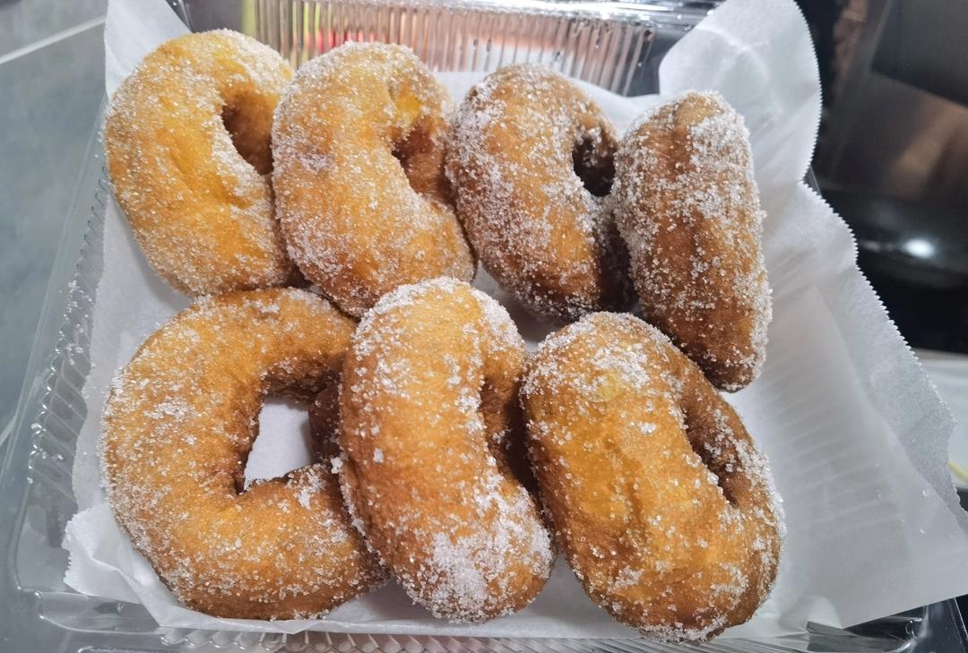 🍩超快手一小时低糖无需烤箱的甜甜圈（详细视频）