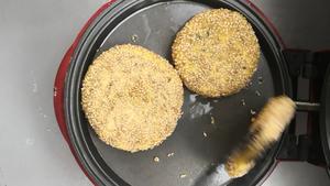 一点也不腻少油的蜜豆拉丝南瓜饼#麦子厨房#麦子厨房小红锅制作的做法 步骤8