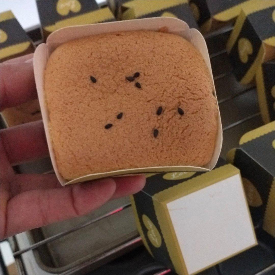纸杯蛋糕 8寸戚风蛋糕的量