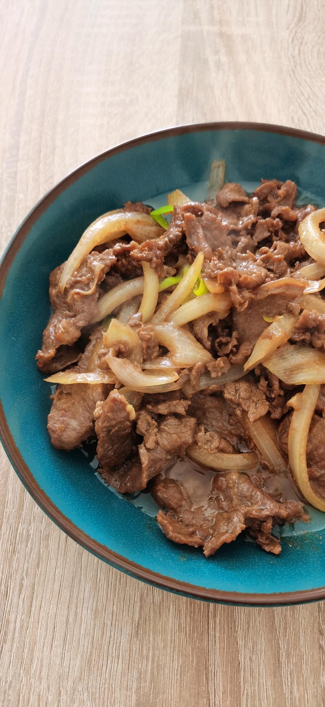 洋葱炒牛肉