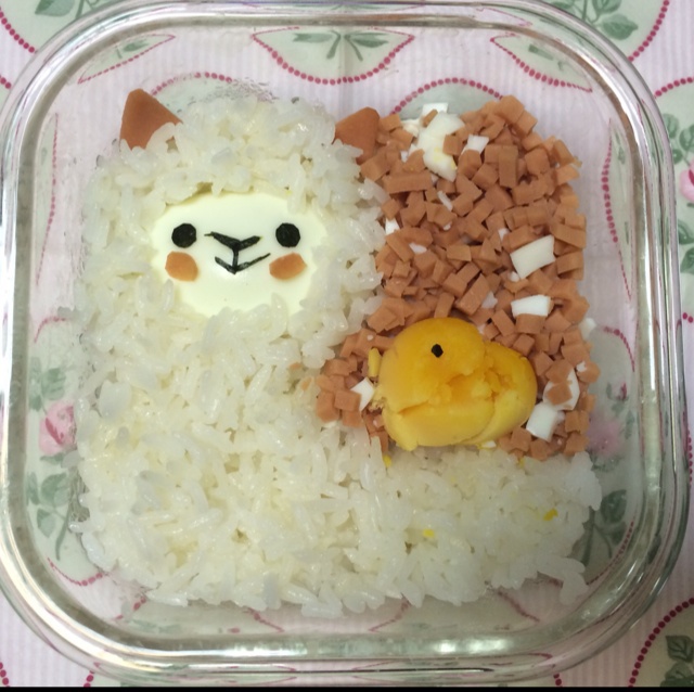 ruoli217做的卡通造型爱心便当